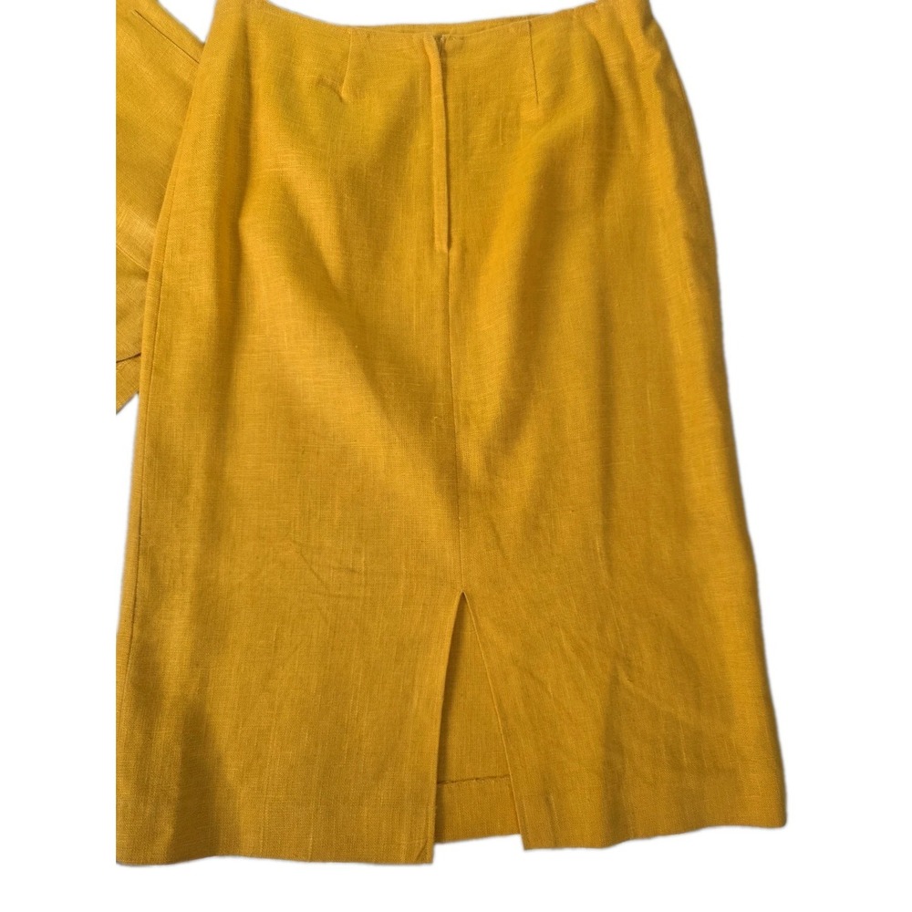 Vintage 80's Iconic Diane von Furstenberg Mustard 100% Ramie Blazer/Skirt Set. - Picture 4 of 16